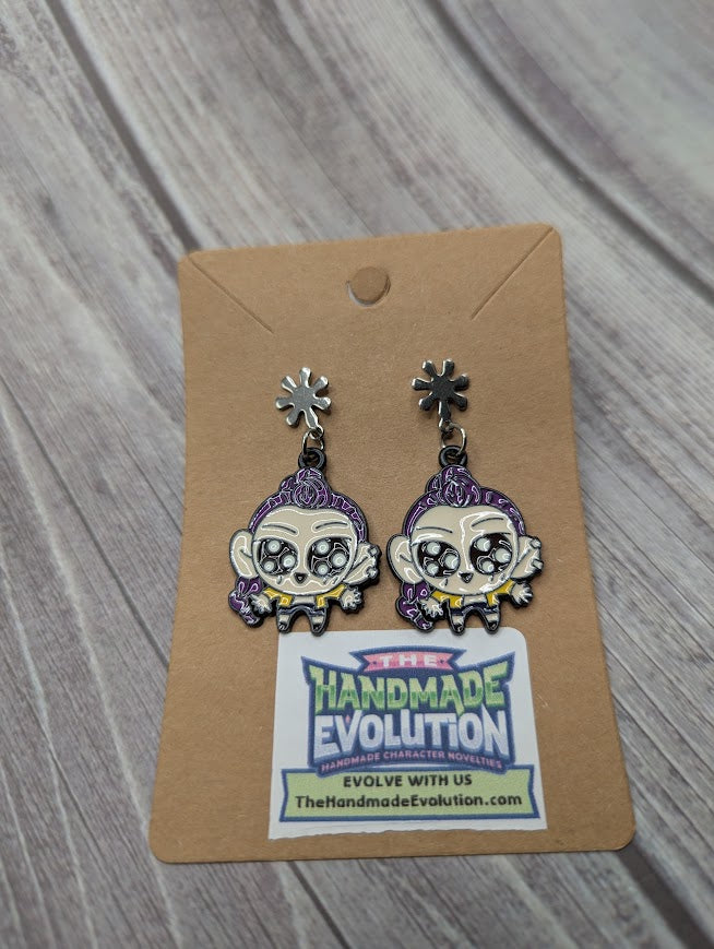 Rumi Cartoon Silver Flower Stud Earrings