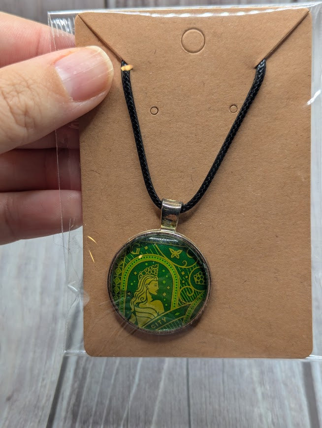 Wicked Glinda Black Necklace