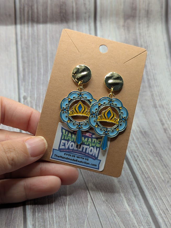 Elsa Snowflake Tiara Fan, Gold Circle Stud Earrings