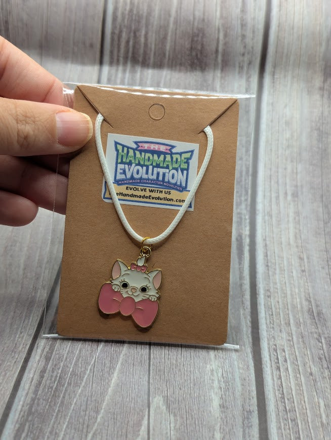 Aristocats, Marie, White Necklace