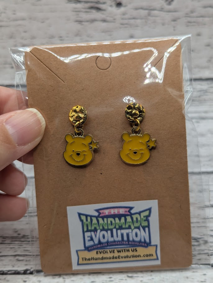 Pooh Bear Winking with Star, Circle Earrings