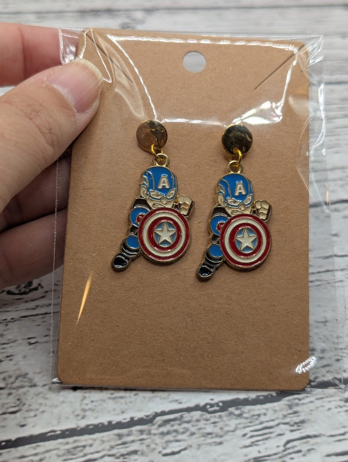 Captain America, Gold Circle Earrings