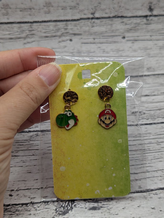Mario Yoshi, Gold Circle Stud Earrings