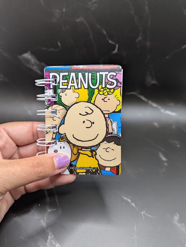 Peanuts Snoopy Pocket Notebook